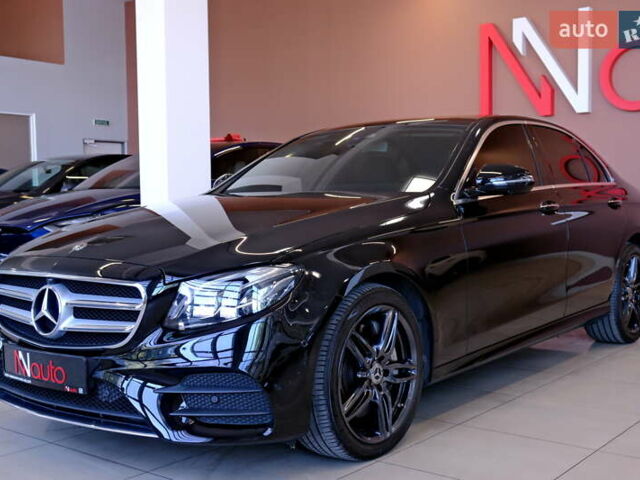 Черный Мерседес Е-Класс, объемом двигателя 3 л и пробегом 123 тыс. км за 36900 $, фото 4 на Automoto.ua