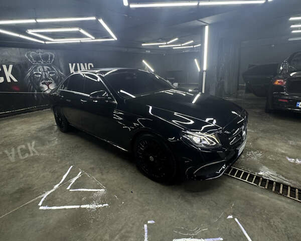 Чорний Мерседес Е-Клас, об'ємом двигуна 1.95 л та пробігом 80 тис. км за 28000 $, фото 55 на Automoto.ua