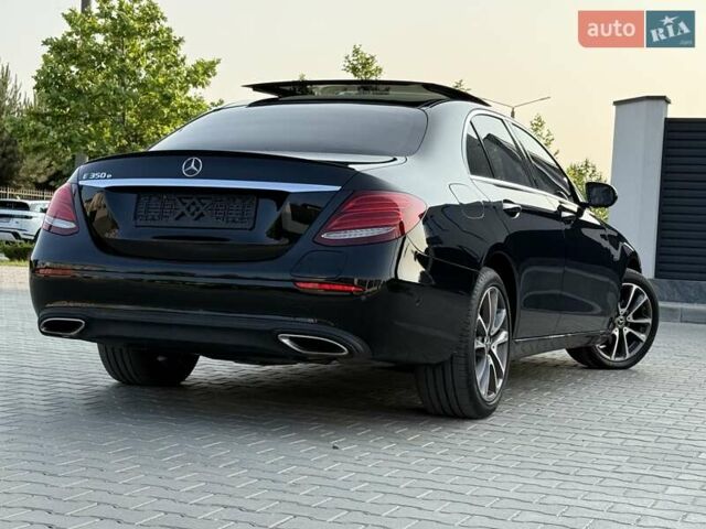 Черный Мерседес Е-Класс, объемом двигателя 2 л и пробегом 113 тыс. км за 33500 $, фото 30 на Automoto.ua