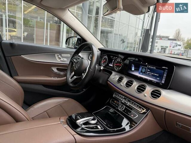 Чорний Мерседес Е-Клас, об'ємом двигуна 1.6 л та пробігом 106 тис. км за 35000 $, фото 16 на Automoto.ua