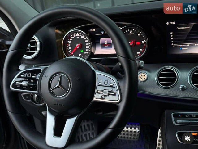 Чорний Мерседес Е-Клас, об'ємом двигуна 1.95 л та пробігом 94 тис. км за 32000 $, фото 14 на Automoto.ua