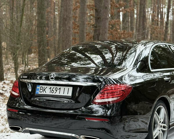 Черный Мерседес Е-Класс, объемом двигателя 1.99 л и пробегом 111 тыс. км за 28800 $, фото 11 на Automoto.ua