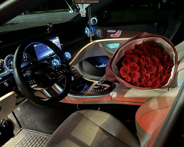 Чорний Мерседес Е-Клас, об'ємом двигуна 3 л та пробігом 154 тис. км за 40500 $, фото 40 на Automoto.ua