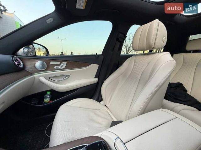 Чорний Мерседес Е-Клас, об'ємом двигуна 3 л та пробігом 152 тис. км за 38000 $, фото 78 на Automoto.ua