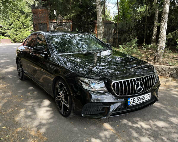 Черный Мерседес Е-Класс, объемом двигателя 1.95 л и пробегом 230 тыс. км за 36000 $, фото 9 на Automoto.ua