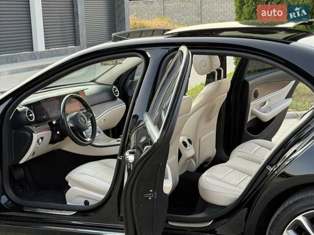 Черный Мерседес Е-Класс, объемом двигателя 2 л и пробегом 113 тыс. км за 33500 $, фото 28 на Automoto.ua