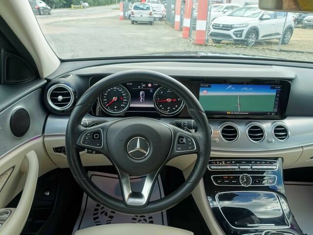 Чорний Мерседес Е-Клас, об'ємом двигуна 2 л та пробігом 31 тис. км за 20999 $, фото 9 на Automoto.ua