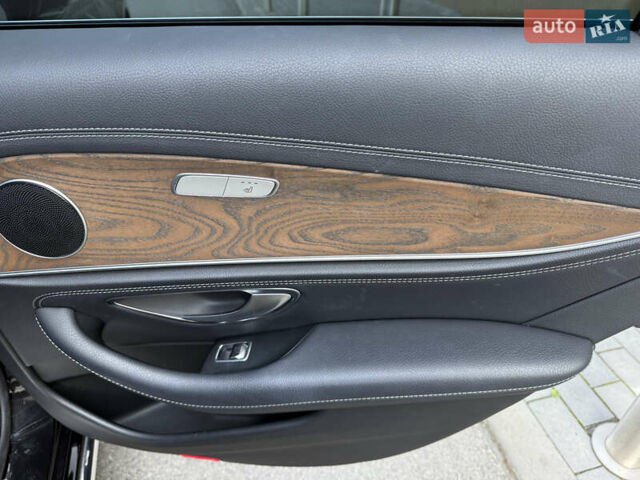 Черный Мерседес Е-Класс, объемом двигателя 2 л и пробегом 145 тыс. км за 28500 $, фото 21 на Automoto.ua