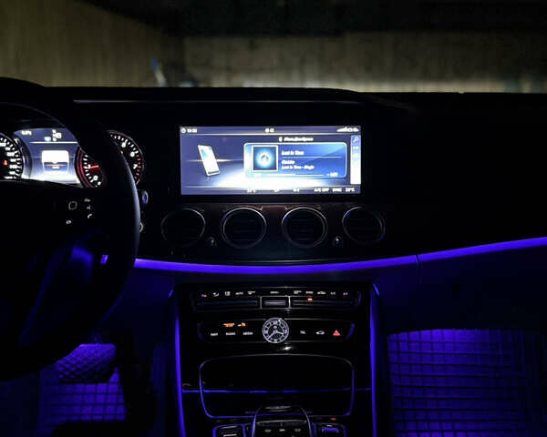 Черный Мерседес Е-Класс, объемом двигателя 1.99 л и пробегом 111 тыс. км за 28800 $, фото 26 на Automoto.ua