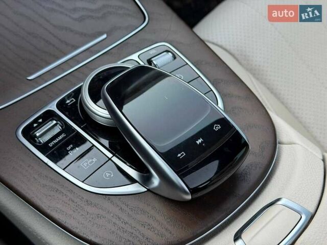 Чорний Мерседес Е-Клас, об'ємом двигуна 3 л та пробігом 152 тис. км за 38000 $, фото 76 на Automoto.ua