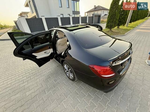 Черный Мерседес Е-Класс, объемом двигателя 2 л и пробегом 113 тыс. км за 33500 $, фото 25 на Automoto.ua