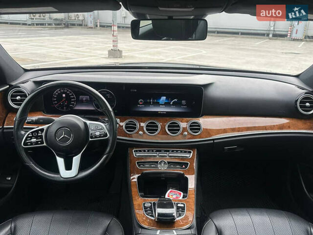 Черный Мерседес Е-Класс, объемом двигателя 2 л и пробегом 87 тыс. км за 32000 $, фото 27 на Automoto.ua