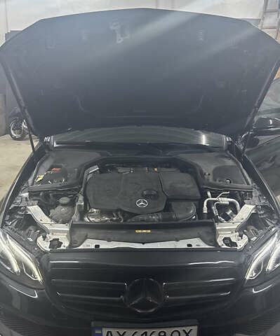 Чорний Мерседес Е-Клас, об'ємом двигуна 1.95 л та пробігом 80 тис. км за 28000 $, фото 47 на Automoto.ua