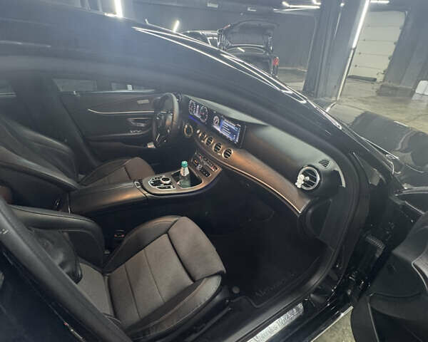 Чорний Мерседес Е-Клас, об'ємом двигуна 1.95 л та пробігом 80 тис. км за 28000 $, фото 36 на Automoto.ua