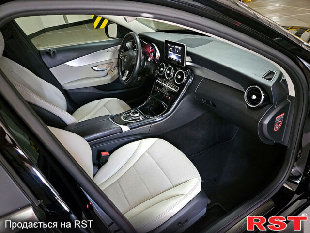 Черный Мерседес Е-Класс, объемом двигателя 2 л и пробегом 180 тыс. км за 26500 $, фото 10 на Automoto.ua