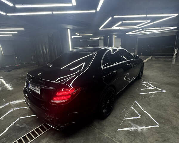 Чорний Мерседес Е-Клас, об'ємом двигуна 1.95 л та пробігом 80 тис. км за 28000 $, фото 45 на Automoto.ua