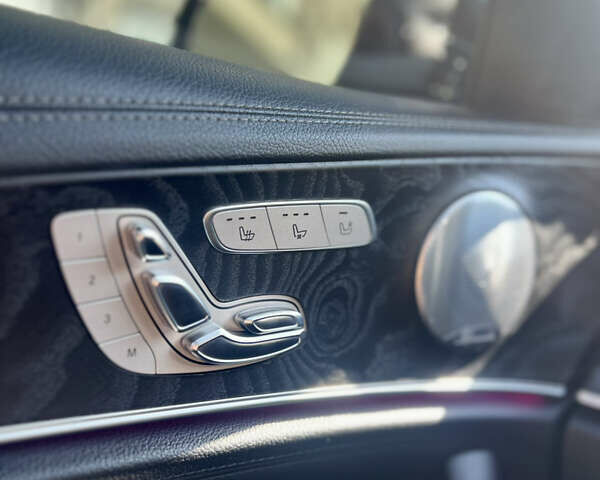 Чорний Мерседес Е-Клас, об'ємом двигуна 3 л та пробігом 100 тис. км за 38000 $, фото 18 на Automoto.ua