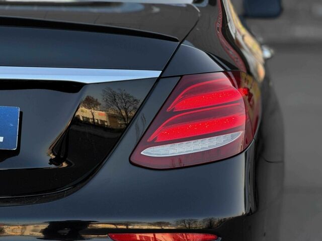 Чорний Мерседес Е-Клас, об'ємом двигуна 3 л та пробігом 152 тис. км за 38000 $, фото 9 на Automoto.ua