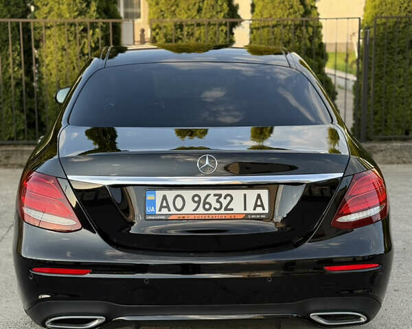 Черный Мерседес Е-Класс, объемом двигателя 2.93 л и пробегом 220 тыс. км за 42899 $, фото 3 на Automoto.ua