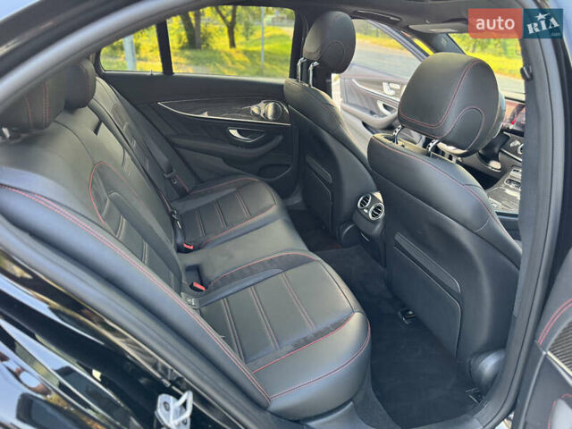 Черный Мерседес Е-Класс, объемом двигателя 3 л и пробегом 30 тыс. км за 55000 $, фото 34 на Automoto.ua