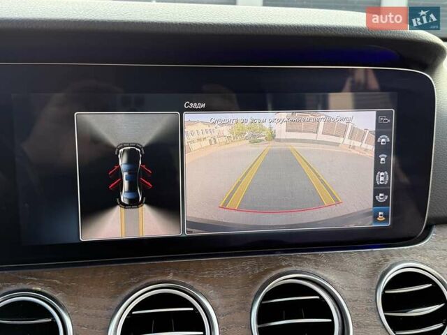 Черный Мерседес Е-Класс, объемом двигателя 2 л и пробегом 113 тыс. км за 33500 $, фото 58 на Automoto.ua