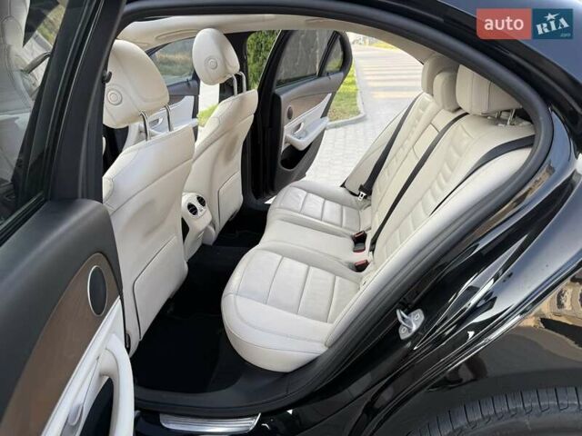 Черный Мерседес Е-Класс, объемом двигателя 2 л и пробегом 113 тыс. км за 33500 $, фото 49 на Automoto.ua