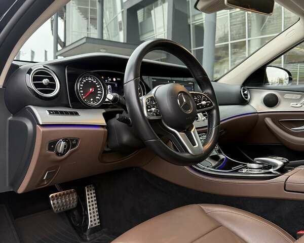 Чорний Мерседес Е-Клас, об'ємом двигуна 1.6 л та пробігом 106 тис. км за 35000 $, фото 49 на Automoto.ua