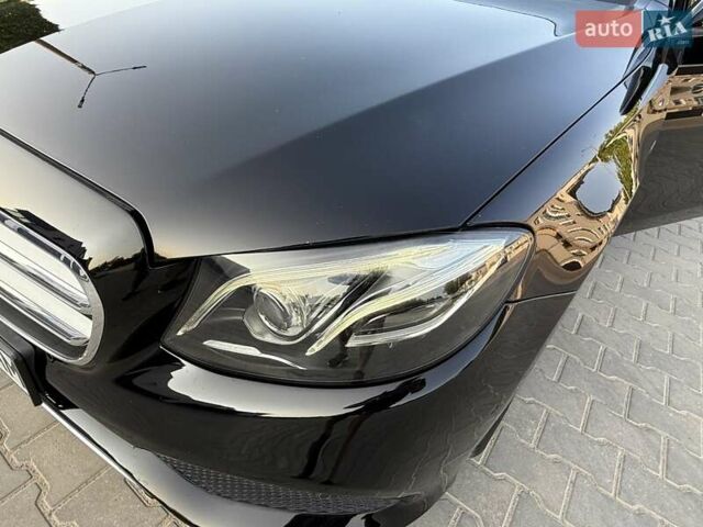 Черный Мерседес Е-Класс, объемом двигателя 2 л и пробегом 113 тыс. км за 33500 $, фото 21 на Automoto.ua