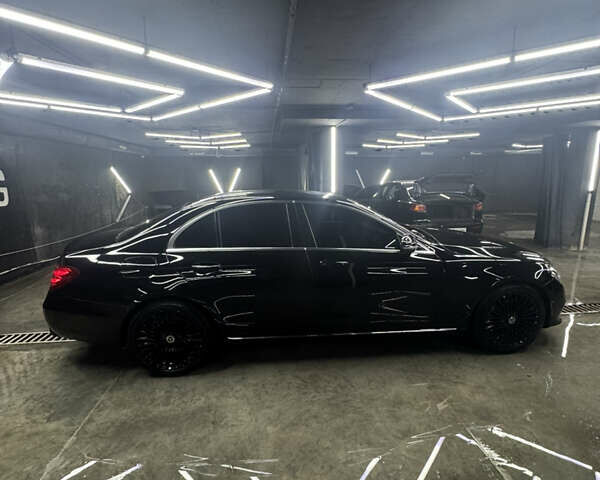 Чорний Мерседес Е-Клас, об'ємом двигуна 1.95 л та пробігом 80 тис. км за 28000 $, фото 8 на Automoto.ua