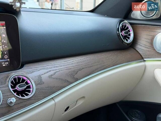 Чорний Мерседес Е-Клас, об'ємом двигуна 3 л та пробігом 152 тис. км за 38000 $, фото 77 на Automoto.ua