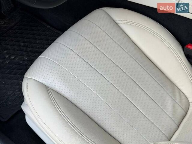 Чорний Мерседес Е-Клас, об'ємом двигуна 3 л та пробігом 152 тис. км за 38000 $, фото 51 на Automoto.ua