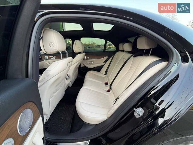 Чорний Мерседес Е-Клас, об'ємом двигуна 3 л та пробігом 152 тис. км за 38000 $, фото 40 на Automoto.ua