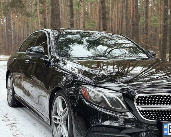 Черный Мерседес Е-Класс, объемом двигателя 1.99 л и пробегом 111 тыс. км за 28800 $, фото 7 на Automoto.ua