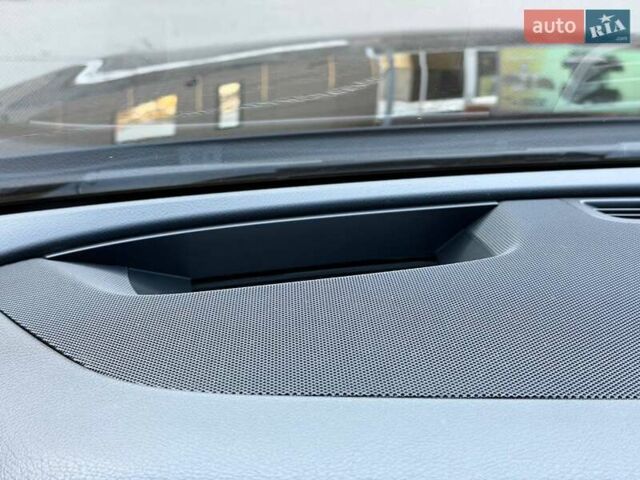 Чорний Мерседес Е-Клас, об'ємом двигуна 3 л та пробігом 152 тис. км за 38000 $, фото 83 на Automoto.ua