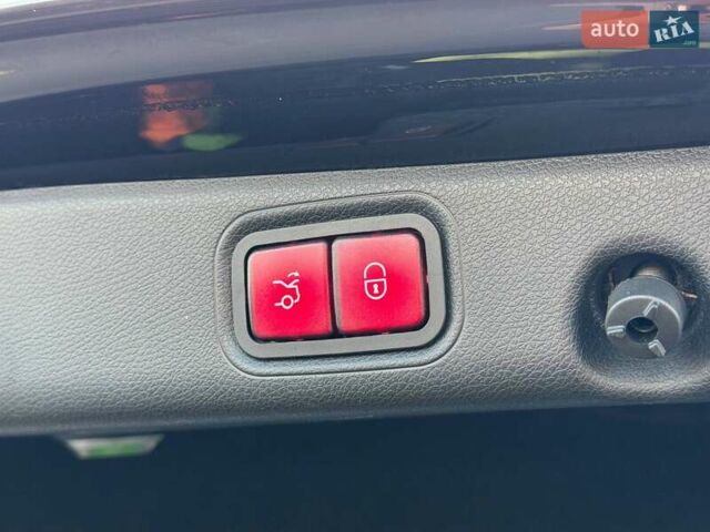 Чорний Мерседес Е-Клас, об'ємом двигуна 3 л та пробігом 152 тис. км за 38000 $, фото 37 на Automoto.ua