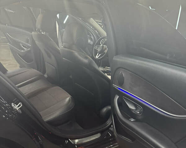 Чорний Мерседес Е-Клас, об'ємом двигуна 1.95 л та пробігом 80 тис. км за 28000 $, фото 1 на Automoto.ua