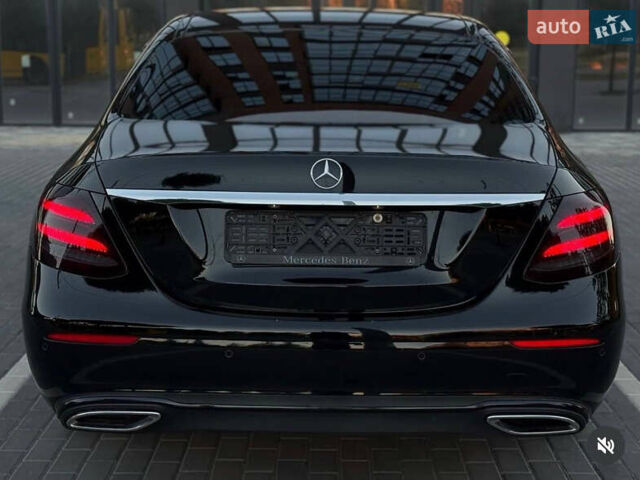 Чорний Мерседес Е-Клас, об'ємом двигуна 1.95 л та пробігом 94 тис. км за 32000 $, фото 4 на Automoto.ua