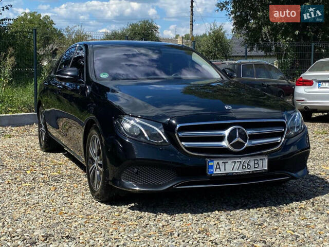 Черный Мерседес Е-Класс, объемом двигателя 1.95 л и пробегом 150 тыс. км за 33500 $, фото 3 на Automoto.ua