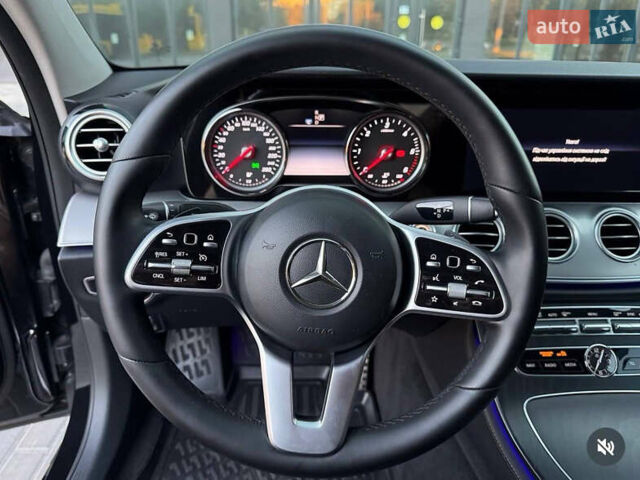 Чорний Мерседес Е-Клас, об'ємом двигуна 1.95 л та пробігом 94 тис. км за 32000 $, фото 13 на Automoto.ua