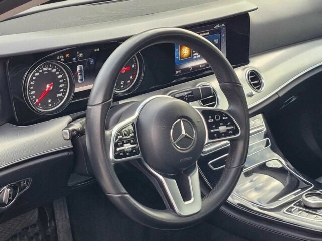 Мерседес Е-Клас 2018 у Кропивницькому (Кіровограді) на Automoto.ua Чорний Мерседес Е-Клас, об'ємом двигуна 2 л та пробігом 89 тис. км за 23000 $, фото 10 на Automoto.ua