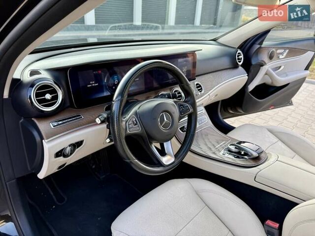 Черный Мерседес Е-Класс, объемом двигателя 2 л и пробегом 113 тыс. км за 33500 $, фото 52 на Automoto.ua