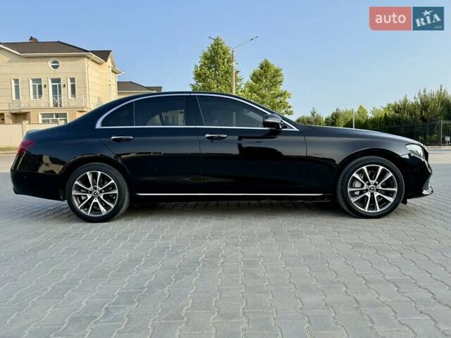 Черный Мерседес Е-Класс, объемом двигателя 2 л и пробегом 113 тыс. км за 33500 $, фото 15 на Automoto.ua