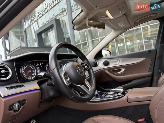 Чорний Мерседес Е-Клас, об'ємом двигуна 1.6 л та пробігом 106 тис. км за 35000 $, фото 52 на Automoto.ua