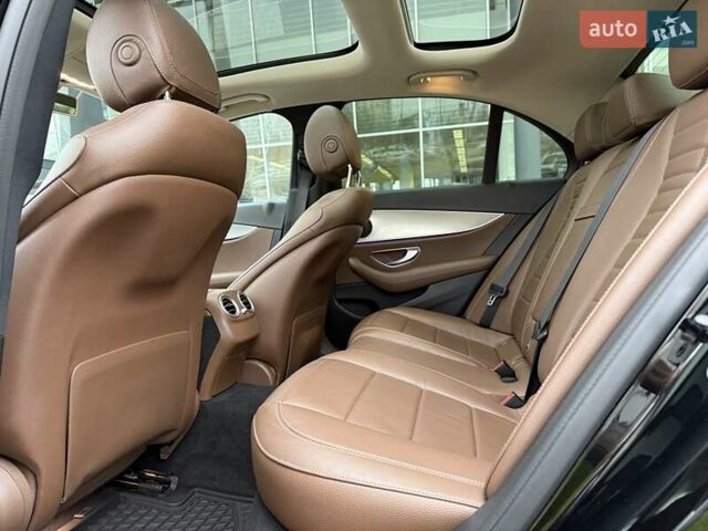 Чорний Мерседес Е-Клас, об'ємом двигуна 1.6 л та пробігом 106 тис. км за 35000 $, фото 45 на Automoto.ua