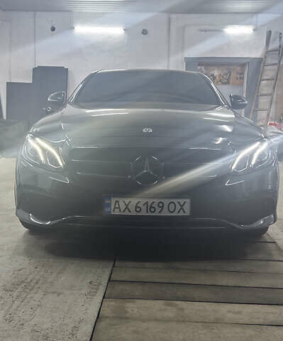 Чорний Мерседес Е-Клас, об'ємом двигуна 1.95 л та пробігом 80 тис. км за 28000 $, фото 15 на Automoto.ua