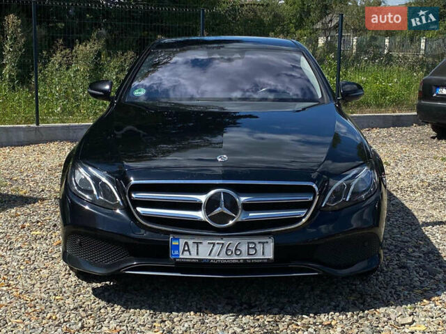 Черный Мерседес Е-Класс, объемом двигателя 1.95 л и пробегом 150 тыс. км за 33500 $, фото 2 на Automoto.ua