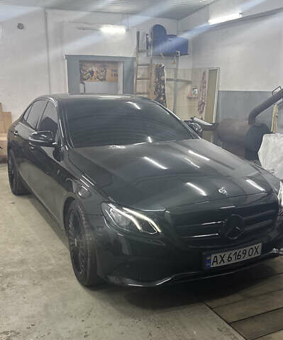 Чорний Мерседес Е-Клас, об'ємом двигуна 1.95 л та пробігом 80 тис. км за 28000 $, фото 20 на Automoto.ua