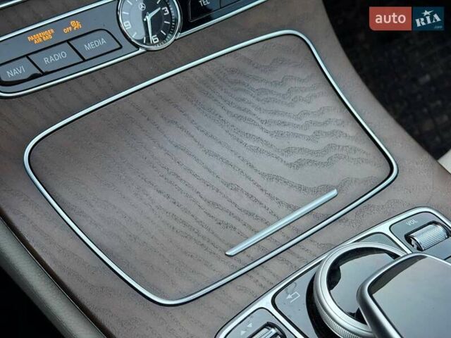 Чорний Мерседес Е-Клас, об'ємом двигуна 3 л та пробігом 152 тис. км за 38000 $, фото 75 на Automoto.ua