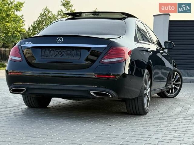 Черный Мерседес Е-Класс, объемом двигателя 2 л и пробегом 113 тыс. км за 33500 $, фото 32 на Automoto.ua