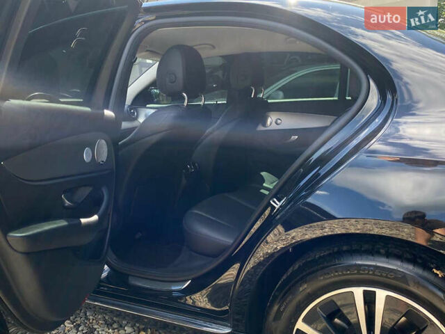 Черный Мерседес Е-Класс, объемом двигателя 1.95 л и пробегом 150 тыс. км за 33500 $, фото 14 на Automoto.ua